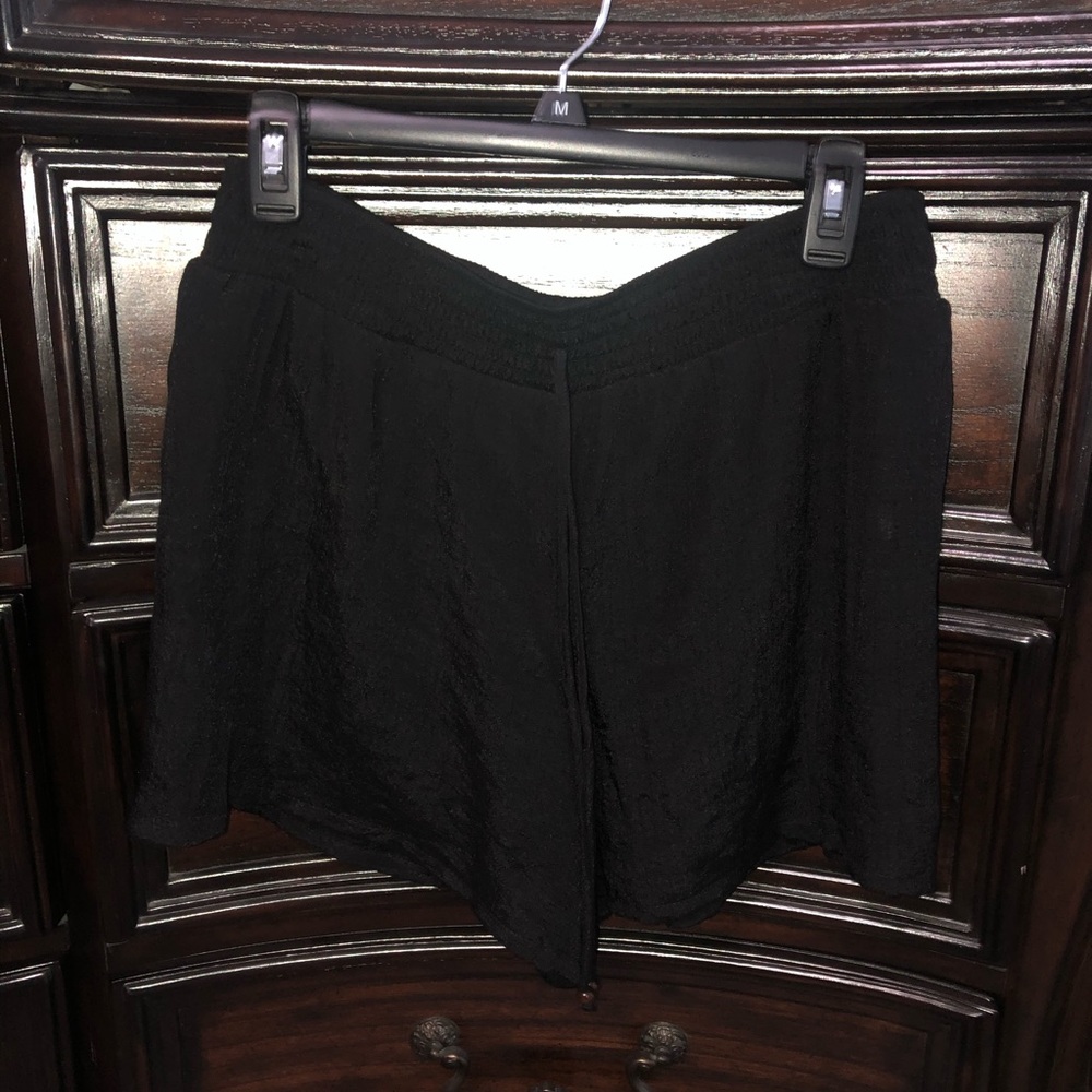 Lightweight shorts